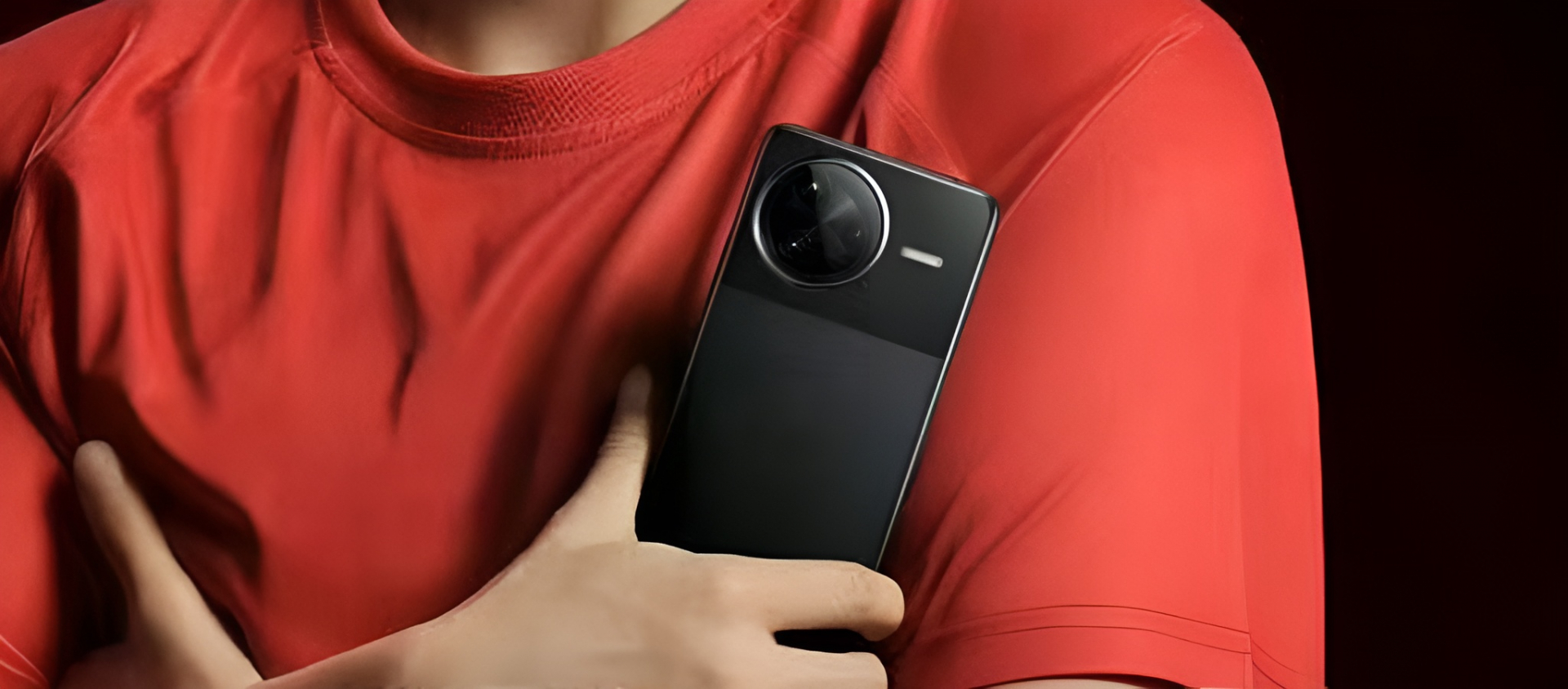 樊振东代言，Redmi K80外观泄露 | Mate 70 Pro+真机照 | Mate X6与vivo S20外观公布