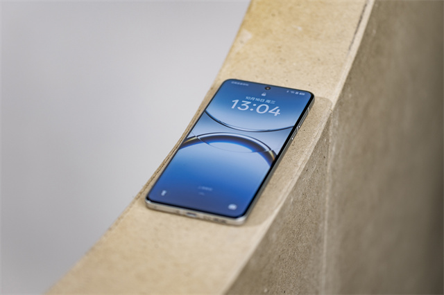 ColorOS 15评测体验：流畅性媲美iOS？AI功能现货现用！