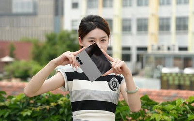 三星Galaxy Z Fold6上手：全新设计大折叠 AI加持更易用