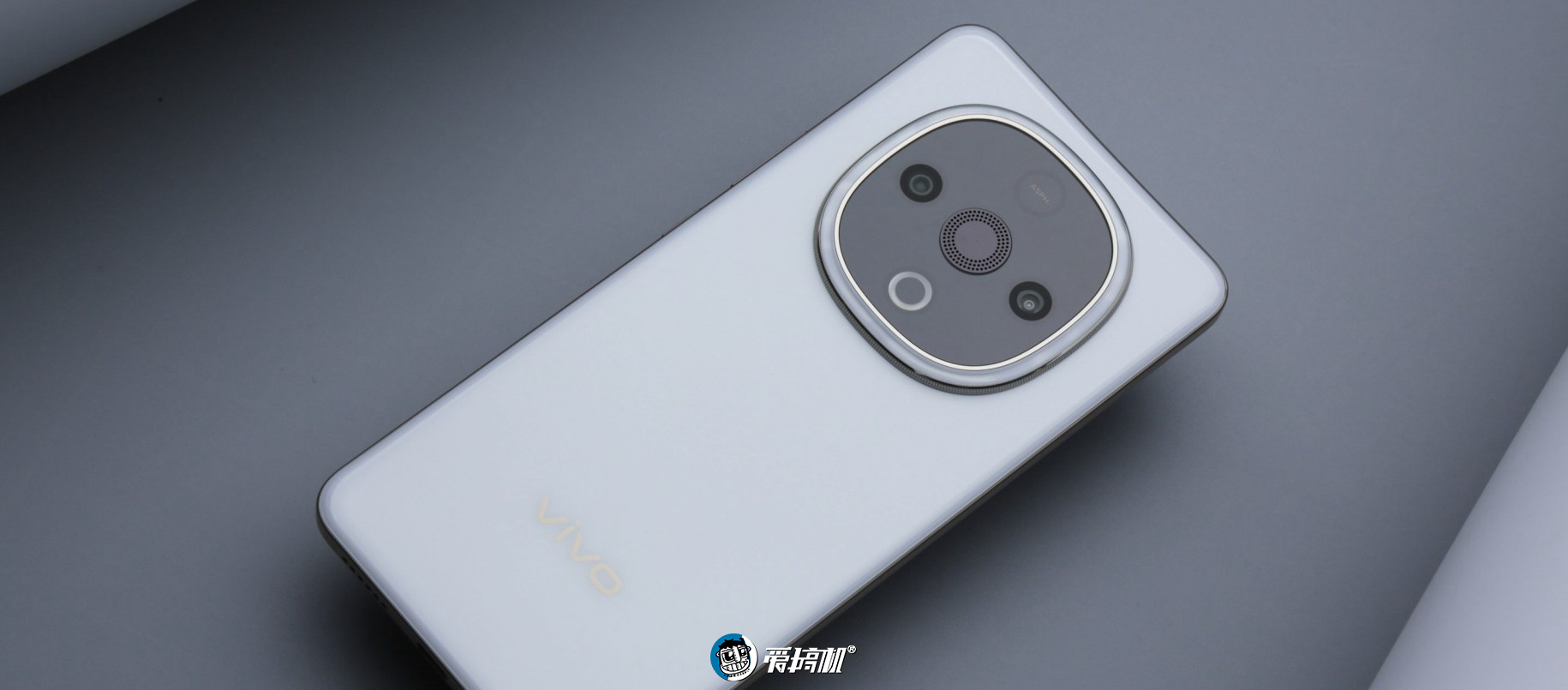 1399元的三扬声器，vivo Y300评测：天玑6300+6500mAh电池是怎样一种体验？