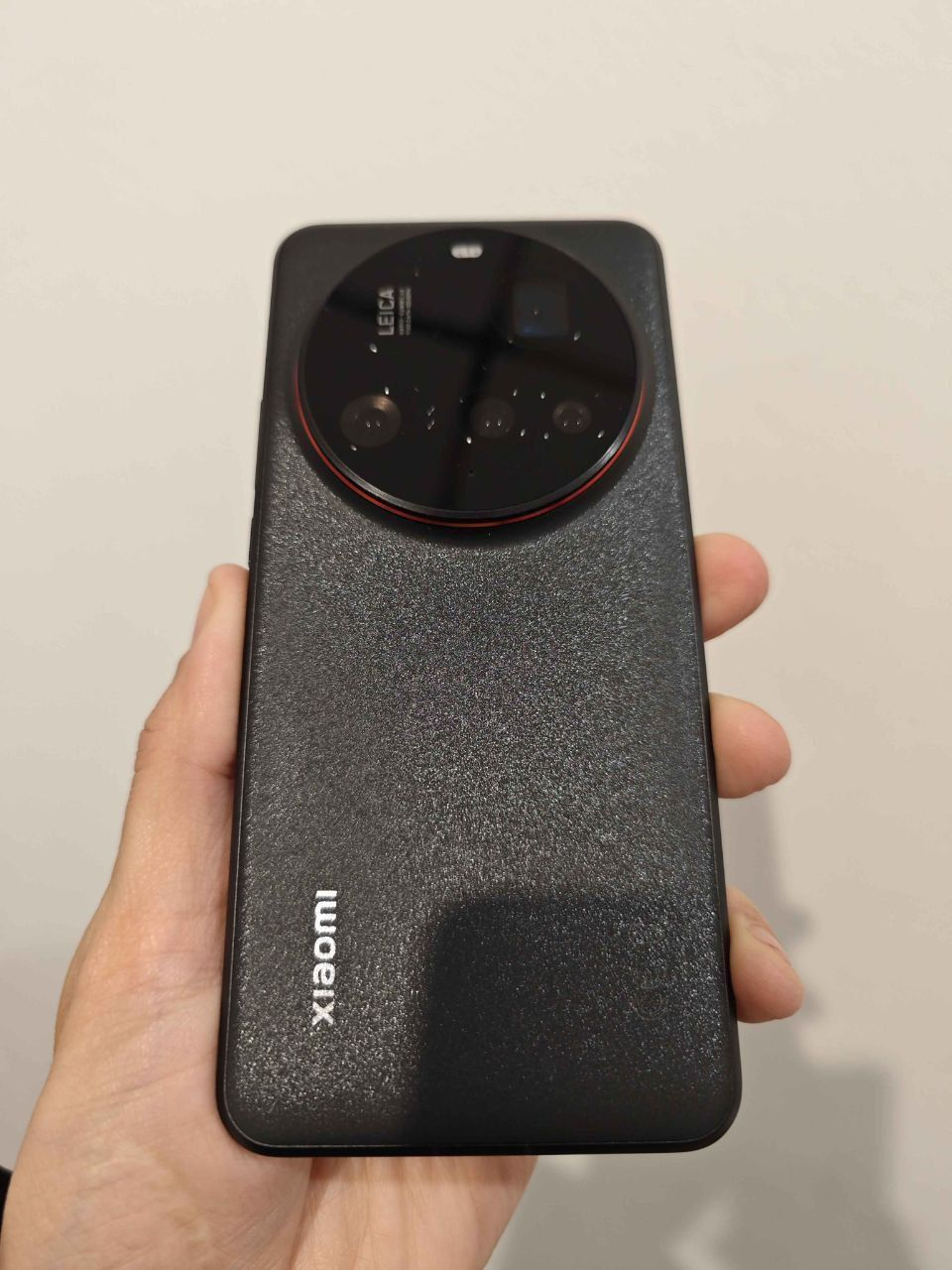 2月27日发布？小米15 Ultra官宣+预约 | 24年出货量最大的10款手机：iPhone 13还能排第10